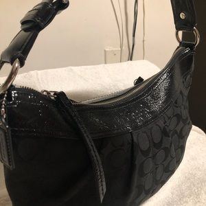 Coach Bags - Coach Authentic signature hobo handbag Coach Bags - Coach Authentic signature hobo handbag